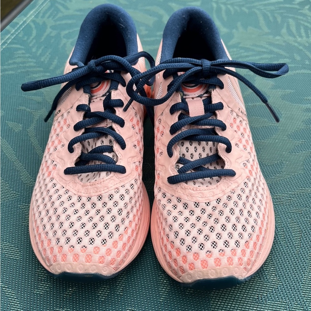 Women’s ASICS Noosa FF 2 sneakers.